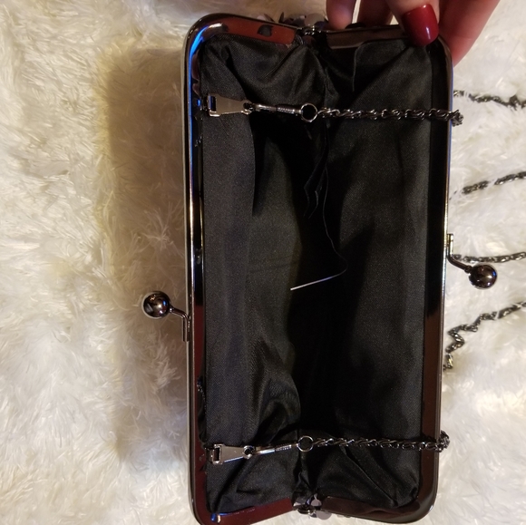 Forever 21 Sasha silver sequins evening bag. - Picture 8 of 10